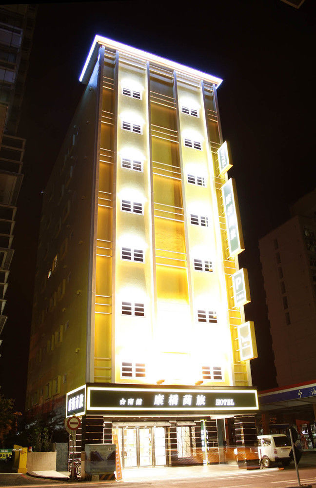 Kindness Hotel - Tainan Minsheng Buitenkant foto