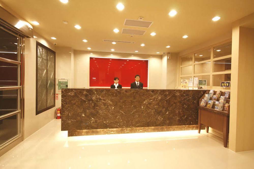 Kindness Hotel - Tainan Minsheng Buitenkant foto